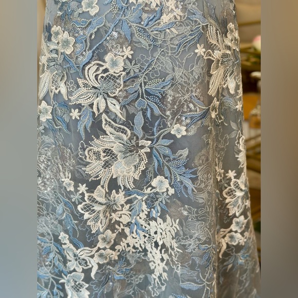 Mother of the Occasion - Picture 3 of 5